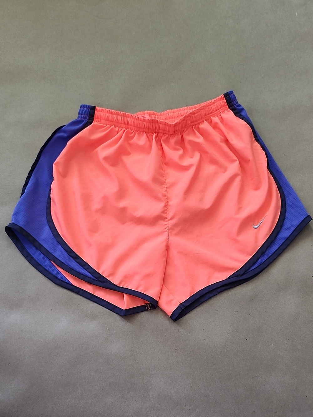 NIKE Dri Fit Women’s Coral Athletic Shorts-Great Condition